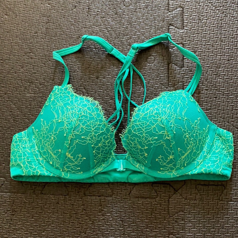 Victoria’s Secret very sexy bra